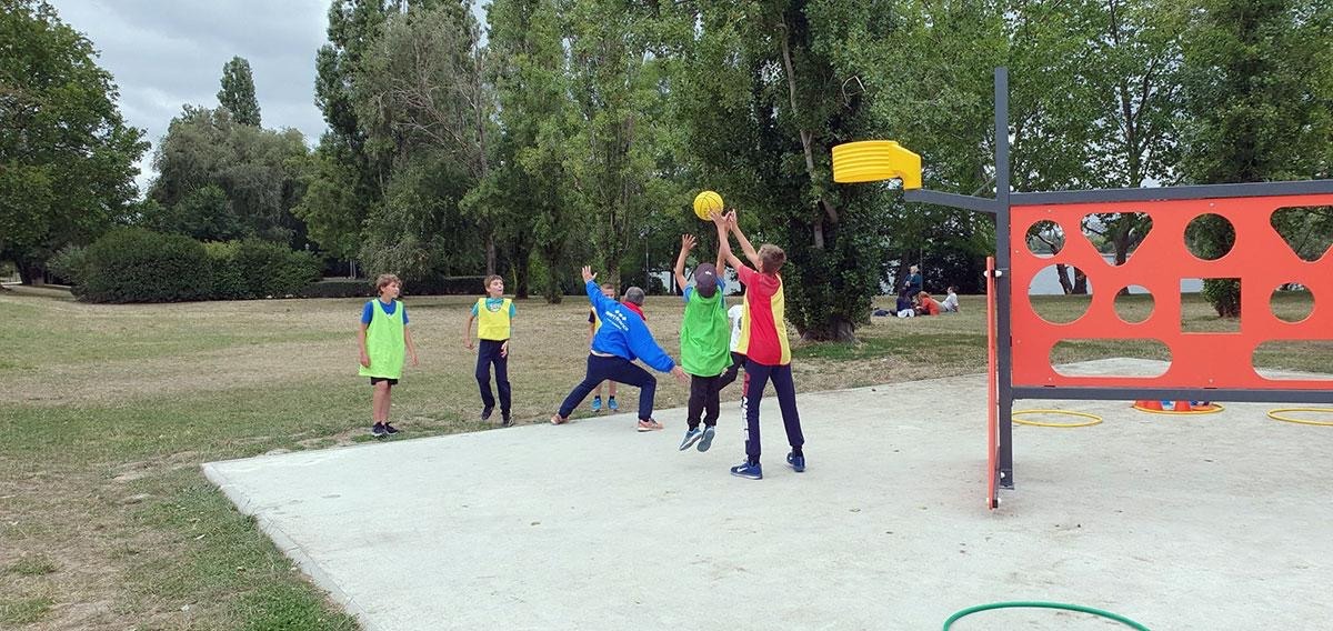 multi-skill-center-speeplaats-sporten-op-school-volleybal-basketbal-netbal-grove-motoriek-eduplay