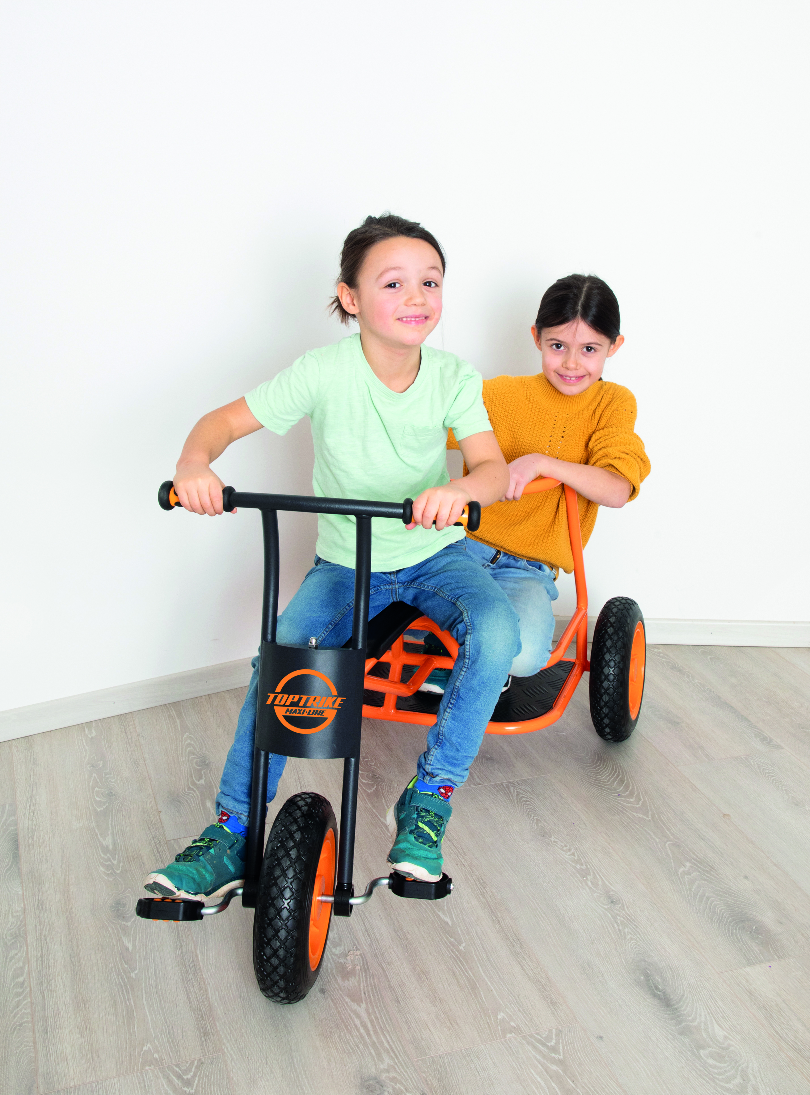 Shuttle trike maxi